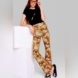 Wild Fable Geometric Flare Legging NWT!